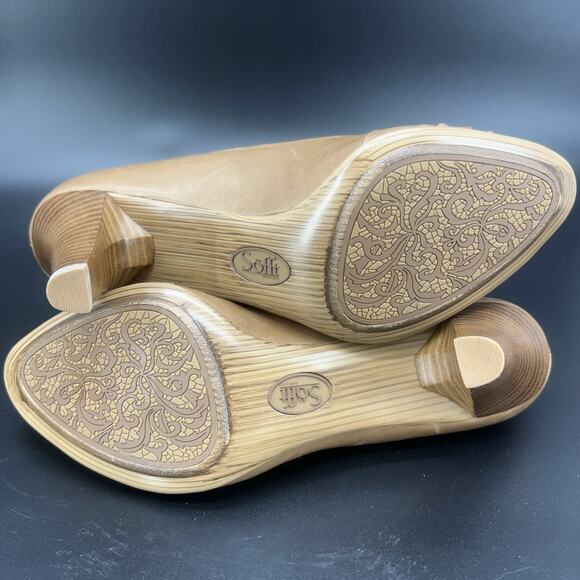 Sofft Womens 8.5M Tan Leather Pump Stacked Heel Pleated Front Office Secretary - Picture 6 of 8